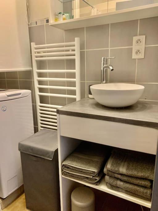 Lumineux Et Cosy, Avec Parking, 2 Mn Gare, 2Mn Muse, 5Mn Centre Apartment Metz Exterior foto