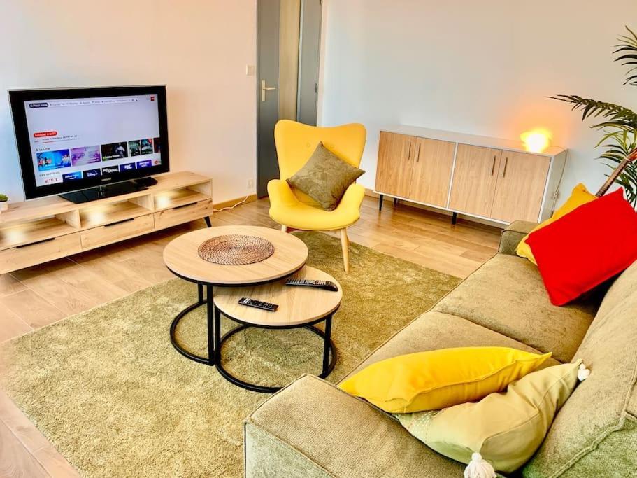 Lumineux Et Cosy, Avec Parking, 2 Mn Gare, 2Mn Muse, 5Mn Centre Apartment Metz Exterior foto