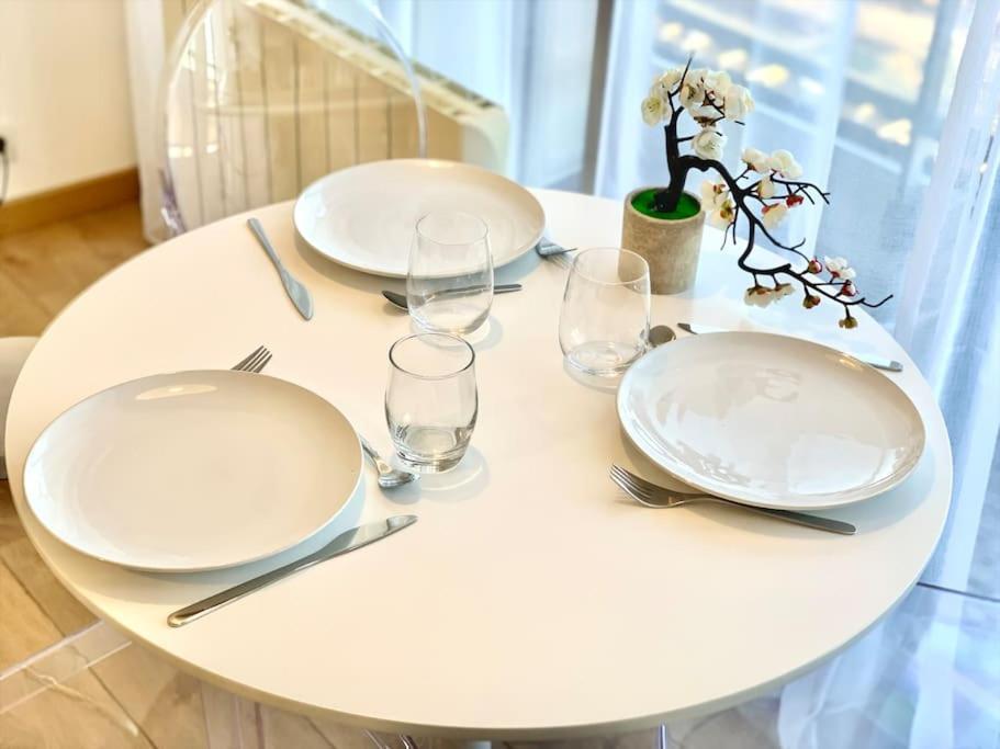 Lumineux Et Cosy, Avec Parking, 2 Mn Gare, 2Mn Muse, 5Mn Centre Apartment Metz Exterior foto